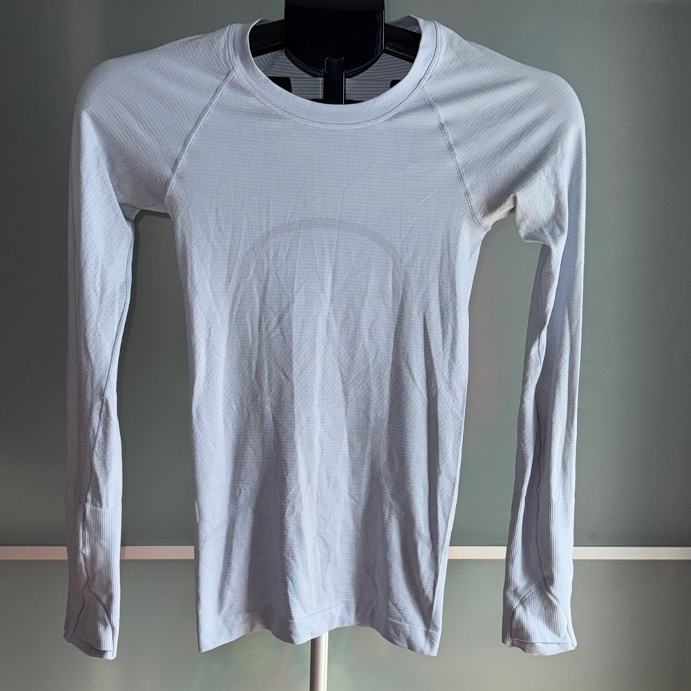 Lululemon Swiftly Tech Long-Sleeve Shirt 
Waist Length
